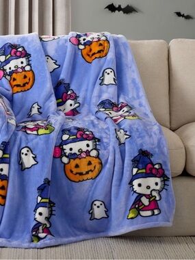 Hello Kitty Halloween Plush Throw - Lavender, Pink & White